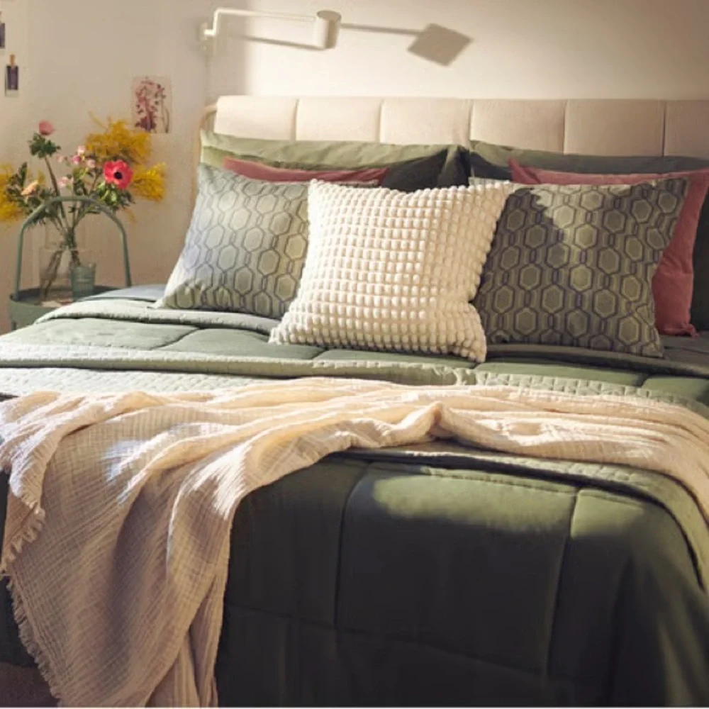 Green Comforter Set